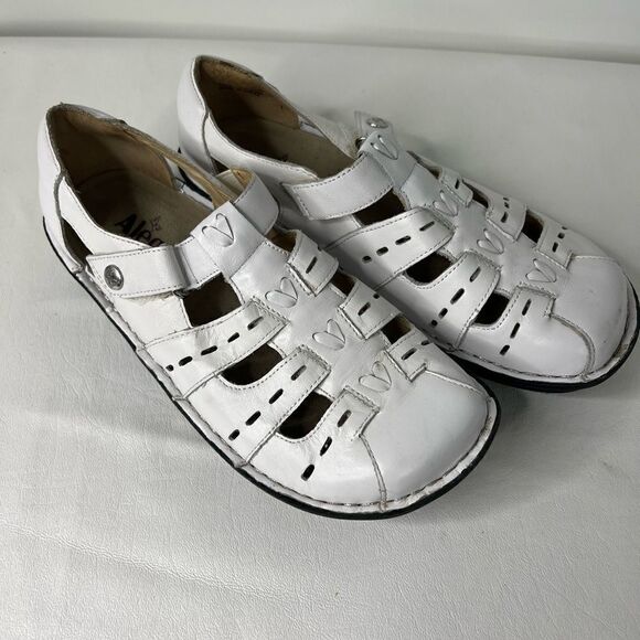 Algeria | White Velcro Shoes Size Size 37 7-7.5 - Picture 1 of 8